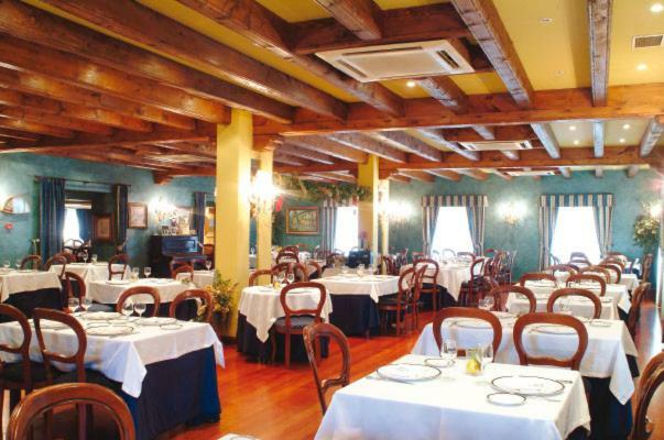 Hostal Beti-Jai Aoiz Ngoại thất bức ảnh